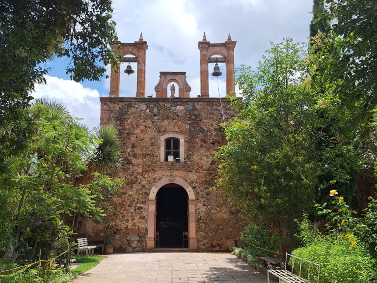 Buscan rescatar la memoria de barrios