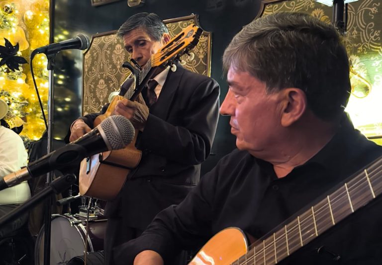 Regresan los boleros a Mi Dalí Café