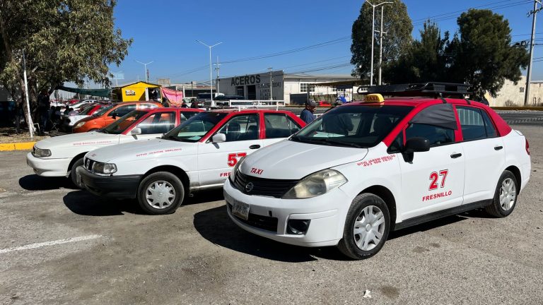 Se capacitan los 270 taxistas del municipio