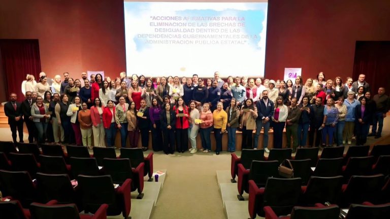 Entregan el galardón Mujeres Tejedoras del Progreso