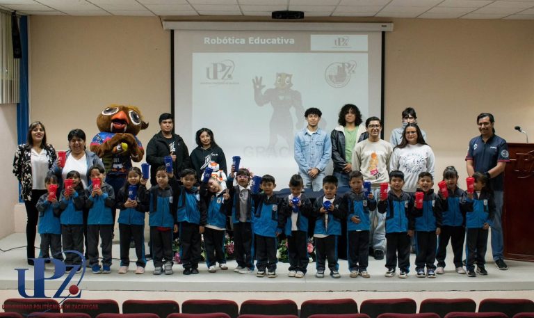 Visitan niños de preescolar la UPZ