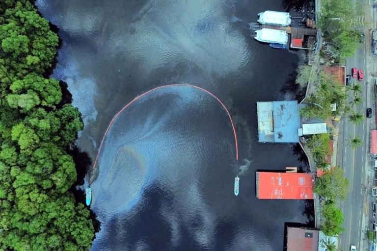 Atienden otro derrame en Dos Bocas