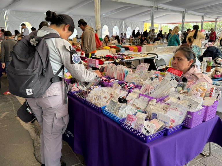 Reúne Feria Mujeres Tejedoras del Progreso a emprendedoras