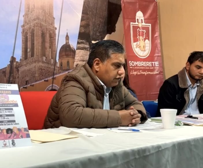 “Ex alcalde debe pedir perdón en vez de cobrar”: Hinojoza