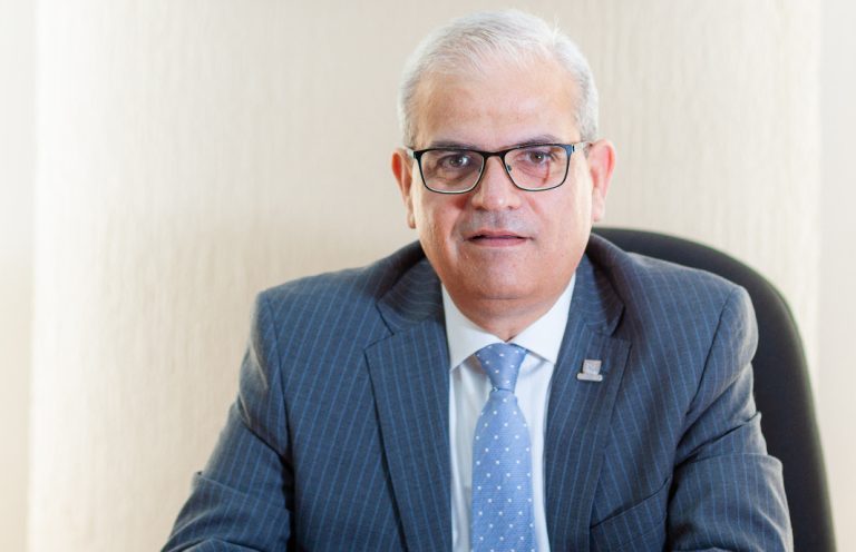 Cumple Issstezac compromisos fiscales