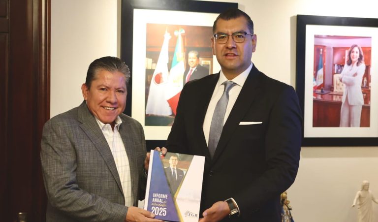 Entregan el Informe Anual de Actividades de la FGJE al gobernador