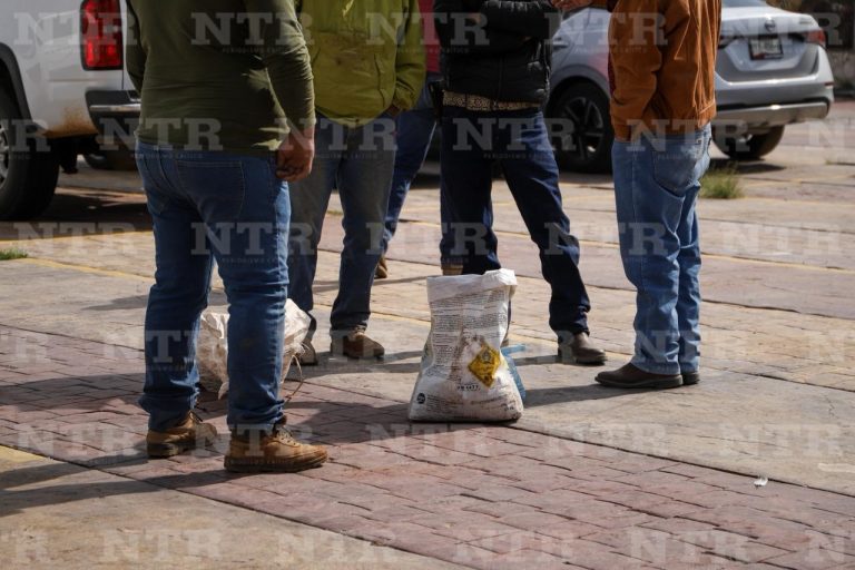 Entregan costales a frijoleros tras protestas