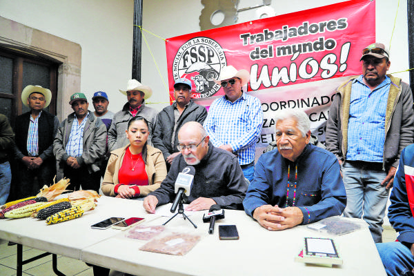 Preparan toma y demanda contra SEZ por falta de pago