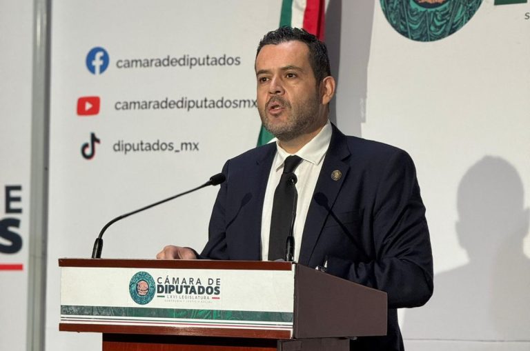 Responde Ulises Mejía a señalamientos del gobernador