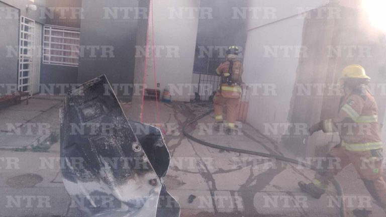 Se incendia casa en Villas; declaran pérdida total