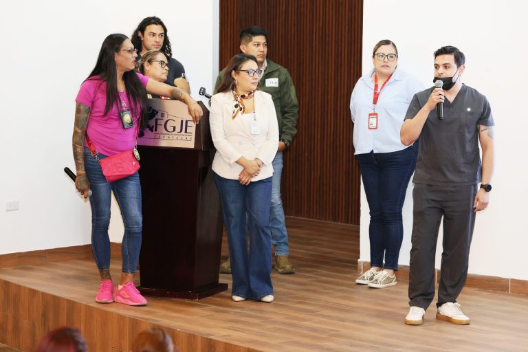 Capacitan a personal de la FGJEZ en perspectiva LGBTTTIQ+