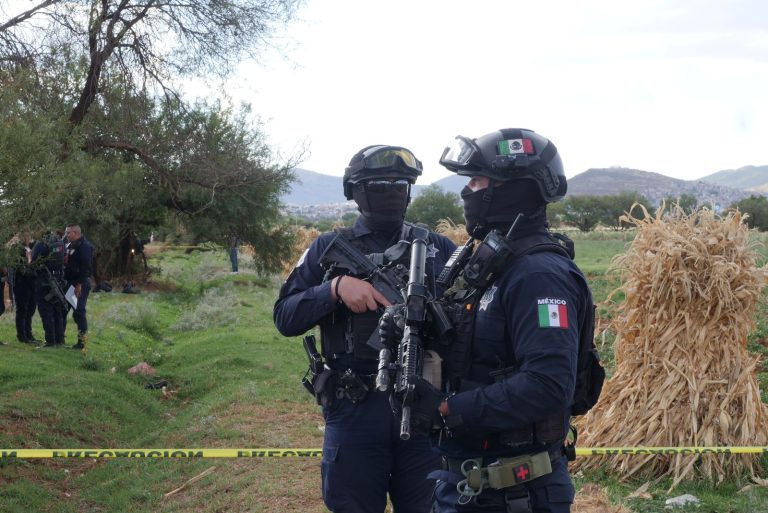 Muere policía en ataque de Pinos