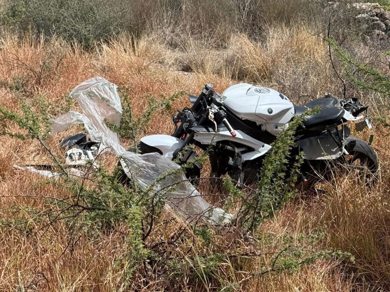 Motociclista se lesiona en accidente carretero
