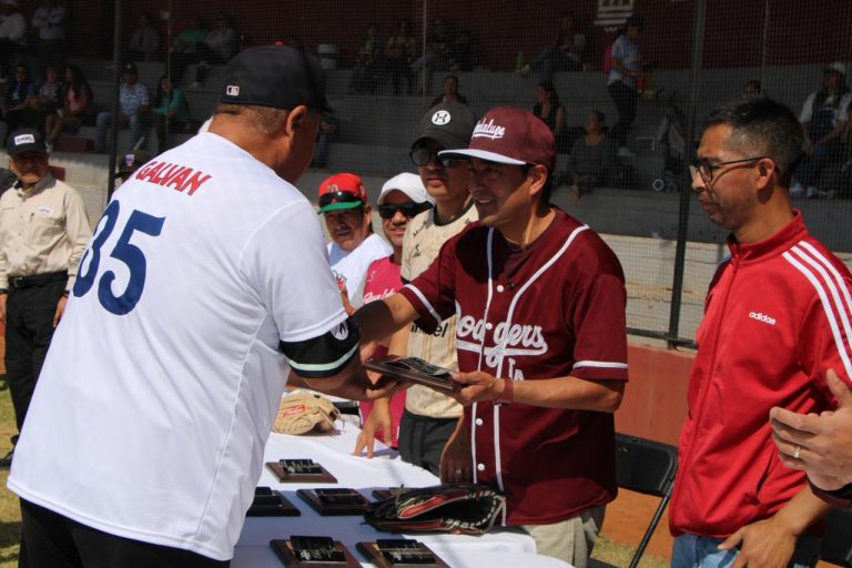 Inauguran temporada de béisbol Primavera-Verano en Guadalupe