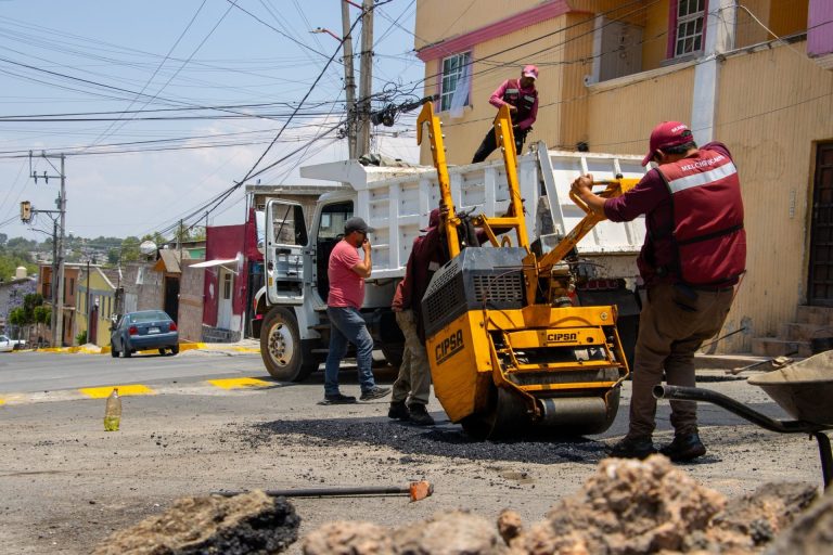 Invierten 4.5 mdp para reencarpetar calles en Melchor Ocampo