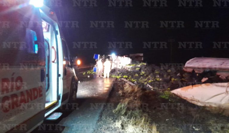 Vuelca tractocamión en la carretera 49; hay un lesionado