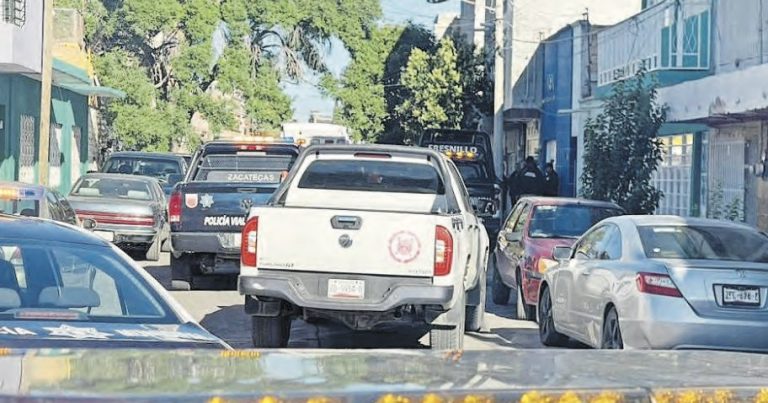Asesinan a familia; investigan robo