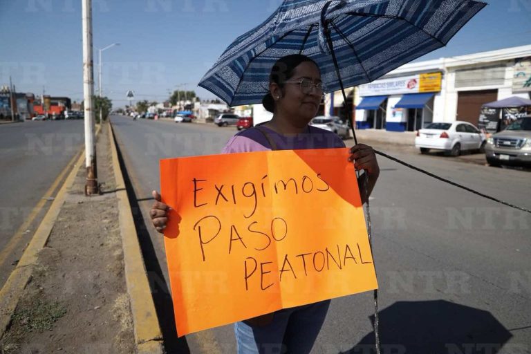 Continúa protesta en Conventos; exigen seguridad para peatones