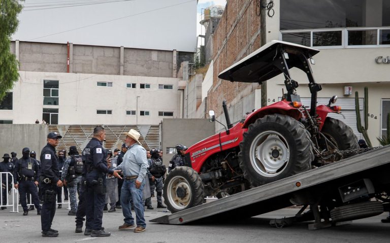 REPRIMEN PROTESTA DE AGRICULTORES