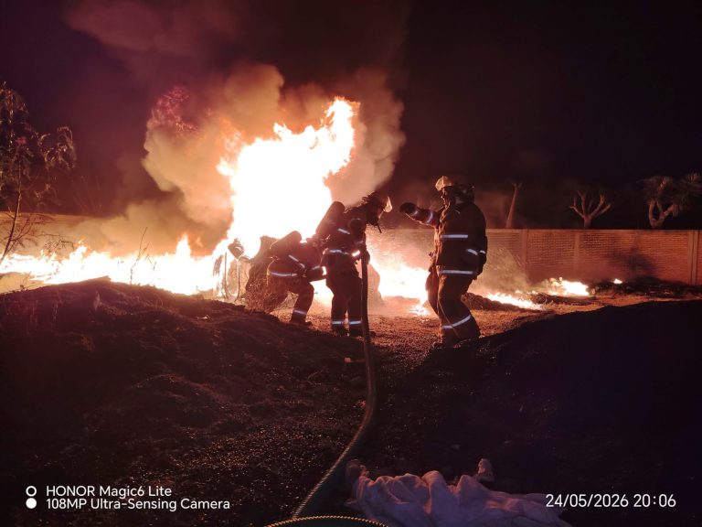 Se incendia almacén en El Hípico