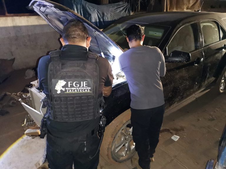 Informa FGJE sobre vehículos robados en Fresnillo