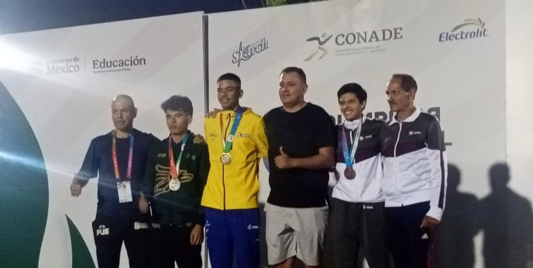 Mauricio Espinoza gana bronce en Olimpiada Nacional