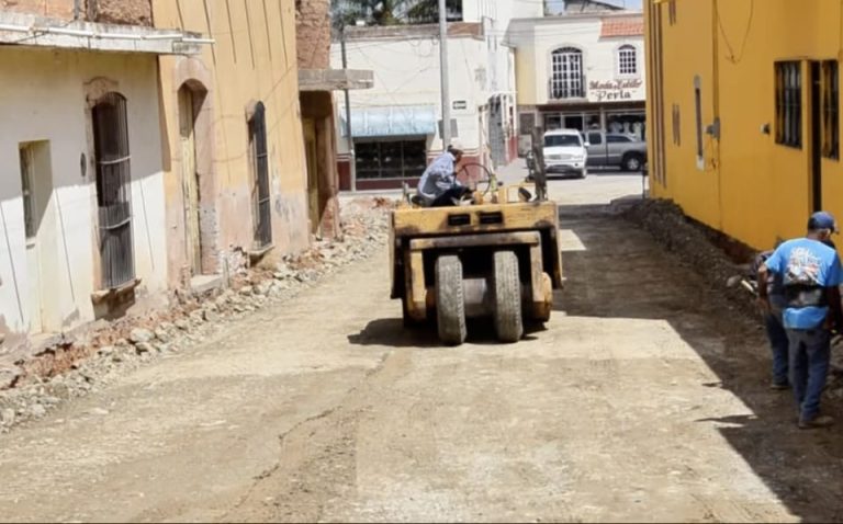 Modernizan las redes de agua y drenaje del centro