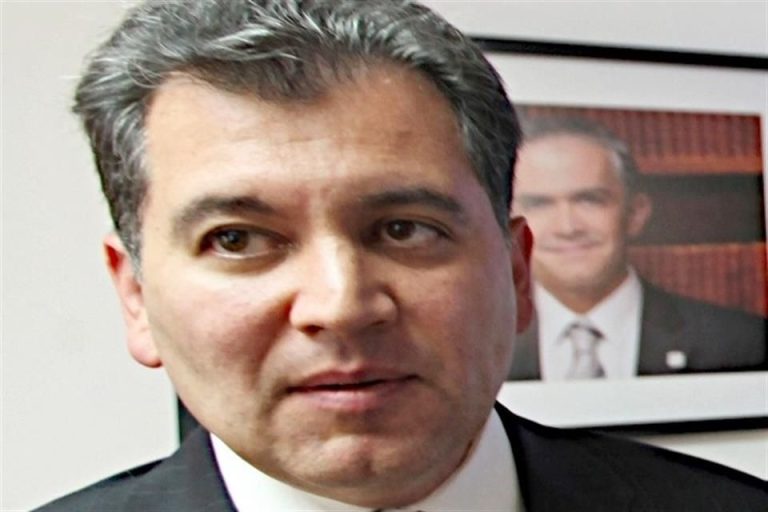 Piden 18 años de prisión para operador de Mancera