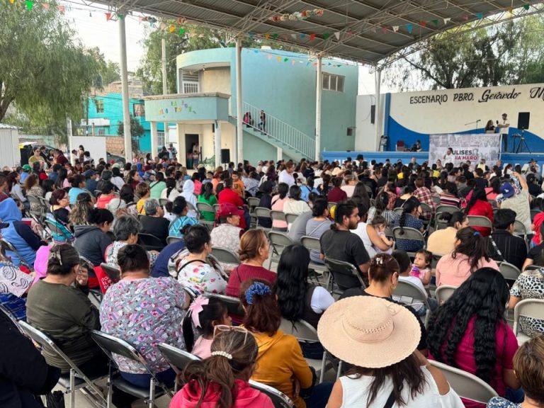 Visita Mejía Haro la comunidad de El Orito
