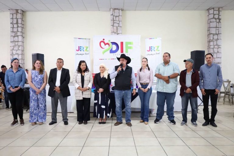 Celebran a padres trabajadores del Ayuntamiento de Jerez