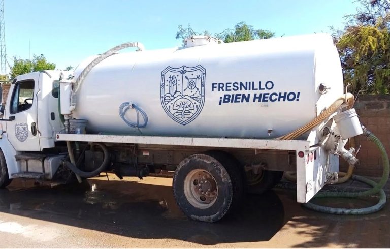 Continúan acciones de desazolve en Fresnillo