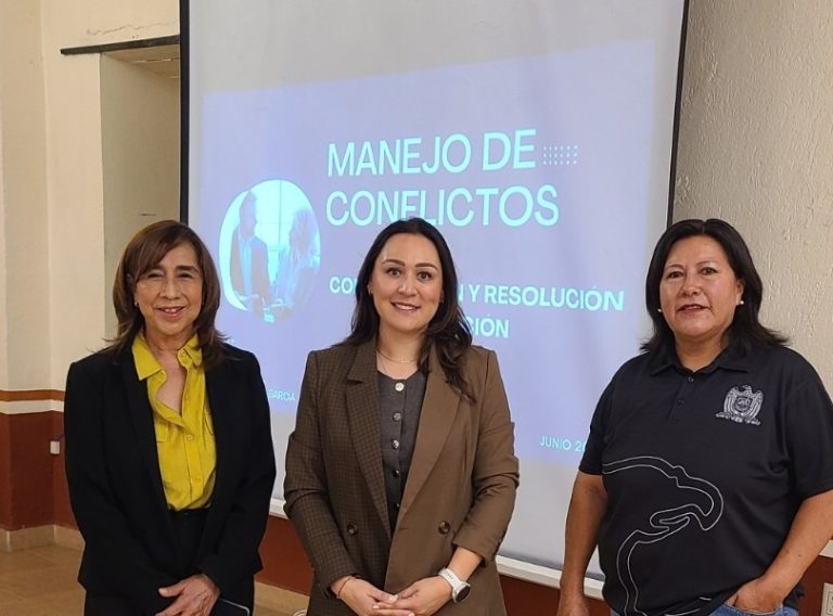 Capacitan a personal de restaurantes y hoteles