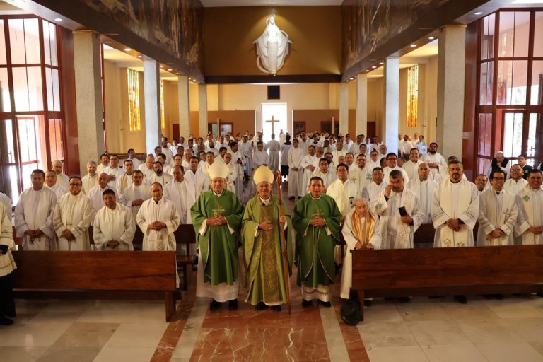 Continúa visita del Nuncio Apostólico en Mexico