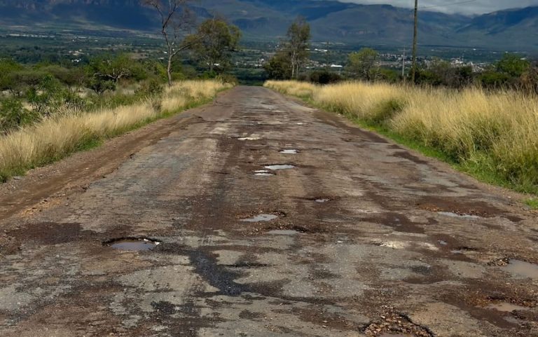 Piden paciencia para reparar tramo carretero