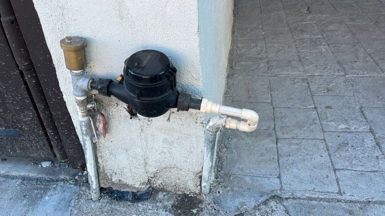 Reportan tres días sin agua potable en colonias de Fresnillo