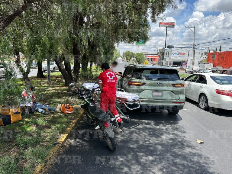Motociclista termina en el hospital tras choque