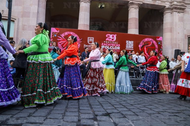 Caen 30% ventas en comercios del Centro Histórico