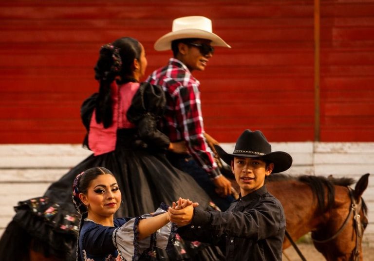 Hoy, grupo chihuahuanse de danza folclórica visita Calera