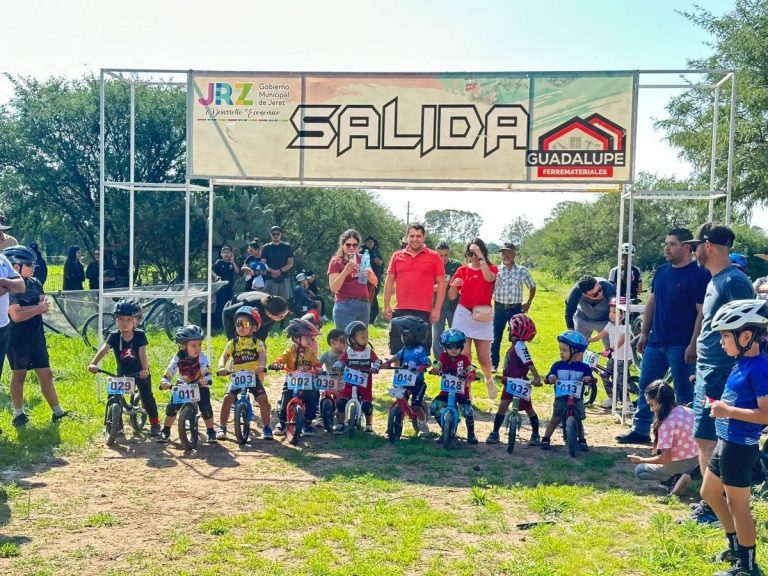 Jerez reúne a jóvenes ciclistas en Copa Galapaguitos