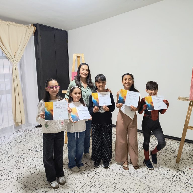 Pequeños presentan sus 1ras pinturas