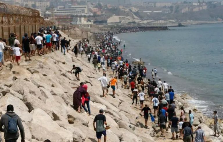 Responsabiliza EU a España del repunte de llegadas a Ceuta
