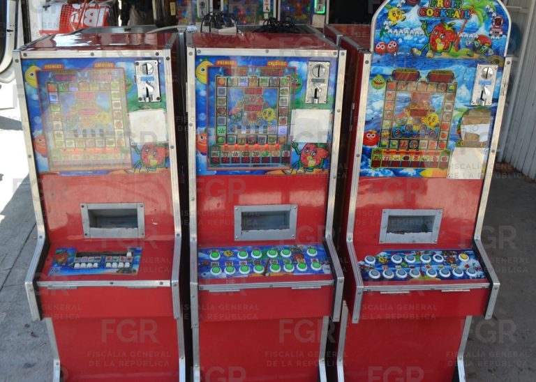 Asegura FGR doce tragamonedas durante cateo en Apozol