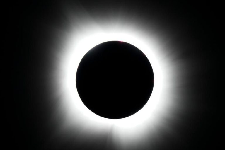 Dispara eclipse solar los precios de los hoteles en Europa