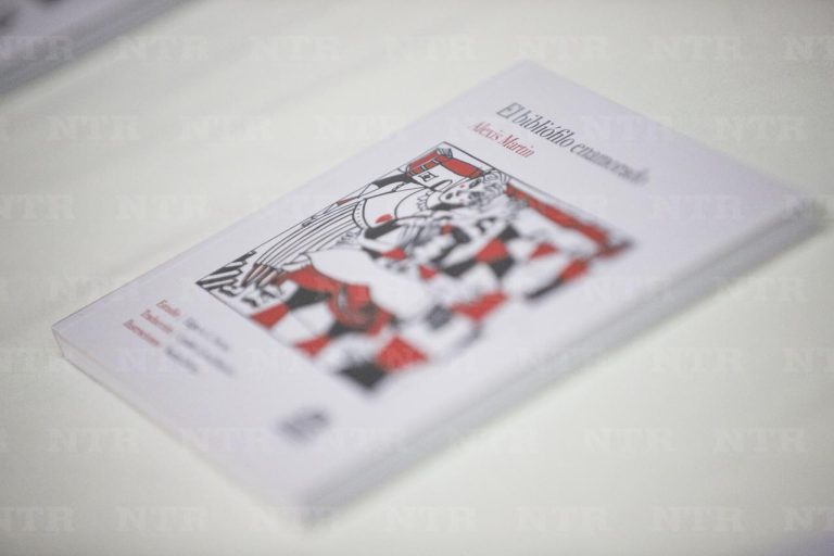 Presentan El bibliófilo enamorado, un enredo de amor y libros
