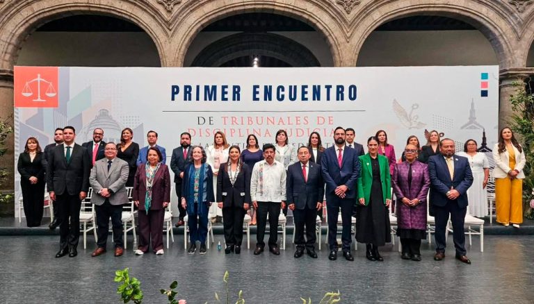 Participan magistrados zacatecanos en encuentro nacional