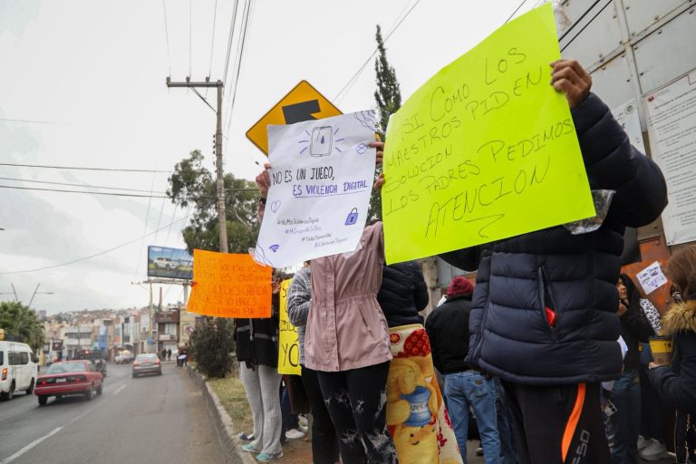 Peligra regreso a clases en dos secundarias