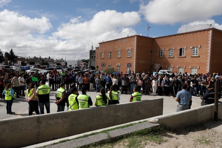 Participan trabajadores del ayuntamiento en simulacro