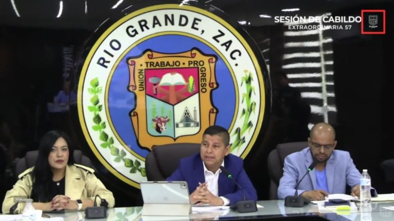 Revoca cabildo del cargo a titular del Órgano Interno de Control