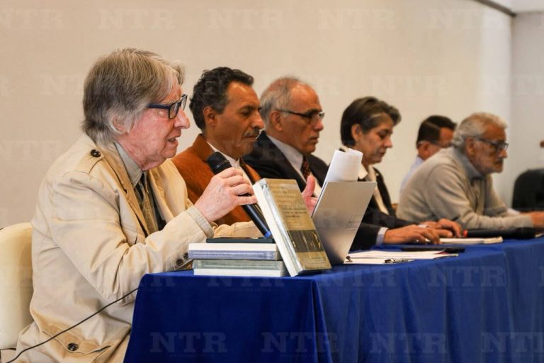 Critican académicos informe de David Monreal