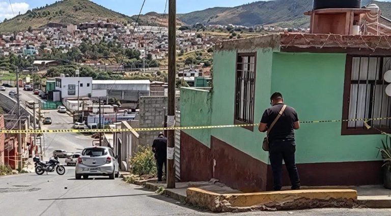 Hallan automóvil baleado en la colonia Estrella de Oro